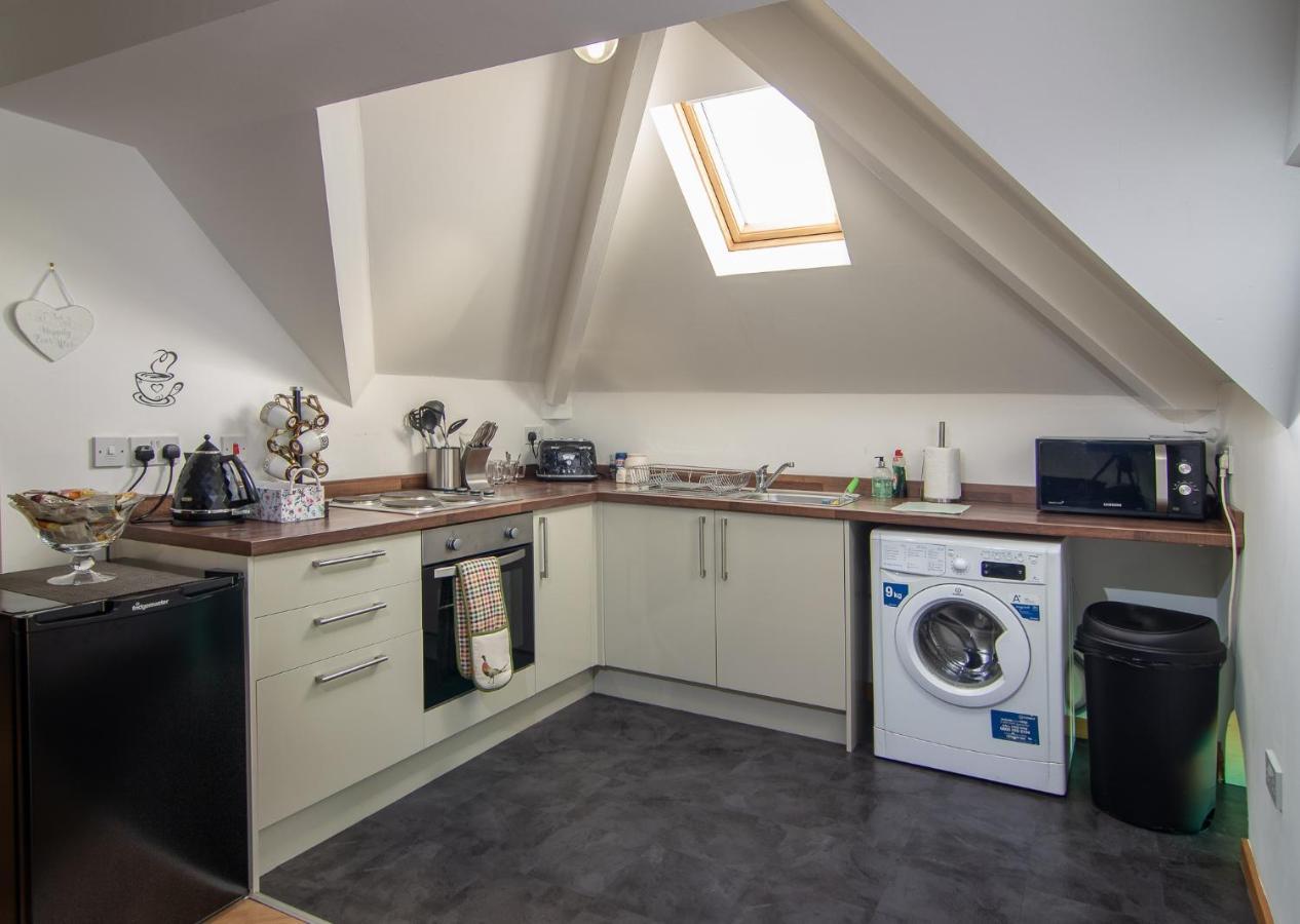 Stunning Church Conversion Close To The Tower Blackpool Exterior foto