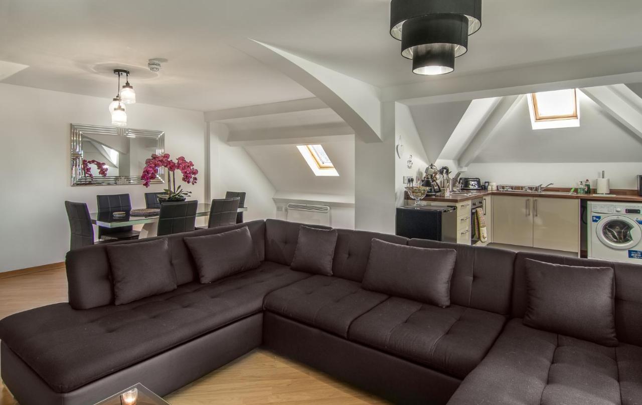Stunning Church Conversion Close To The Tower Blackpool Exterior foto