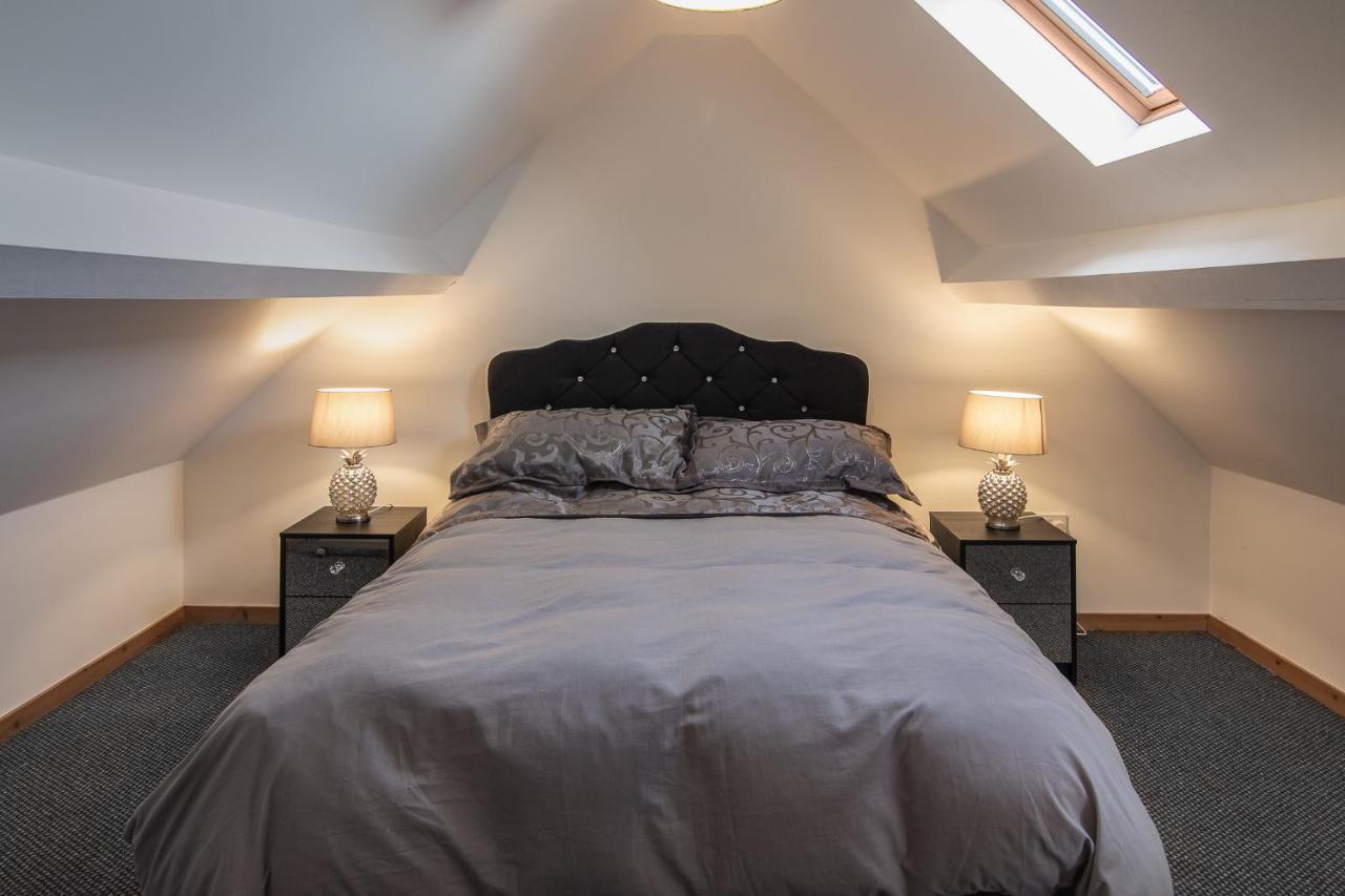 Stunning Church Conversion Close To The Tower Blackpool Exterior foto