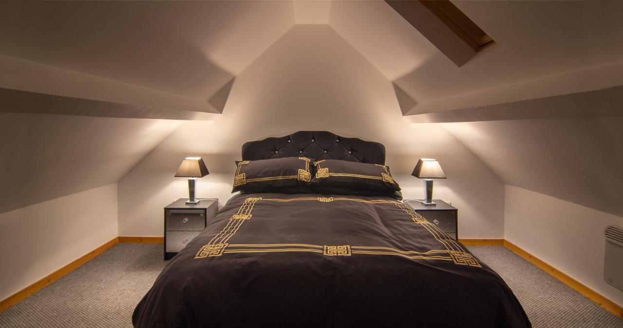 Stunning Church Conversion Close To The Tower Blackpool Exterior foto